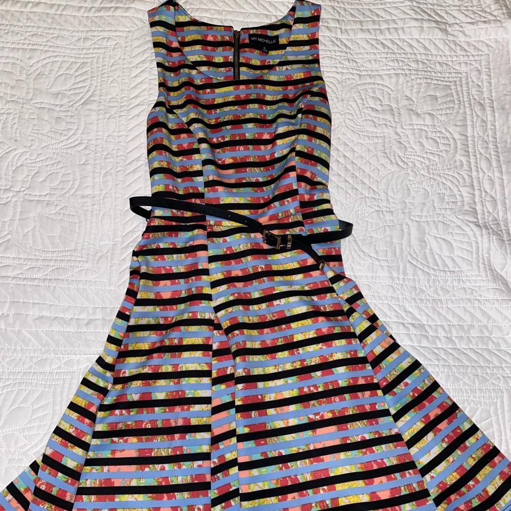 Stripped patterned dress with black belt